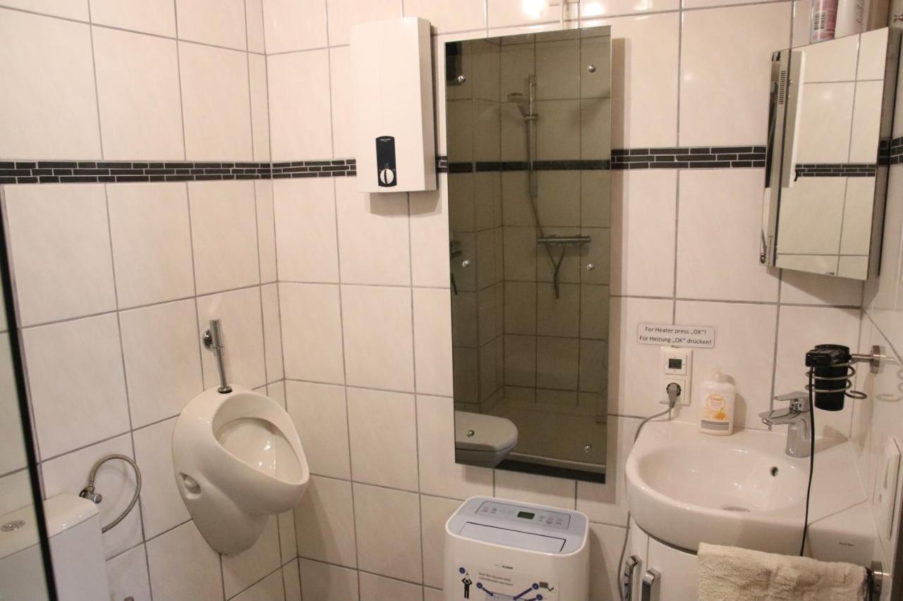 Hostel Bad Salzig บอพพาร์ด ภายนอก รูปภาพ